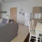 Daire Chloi House Kesriye